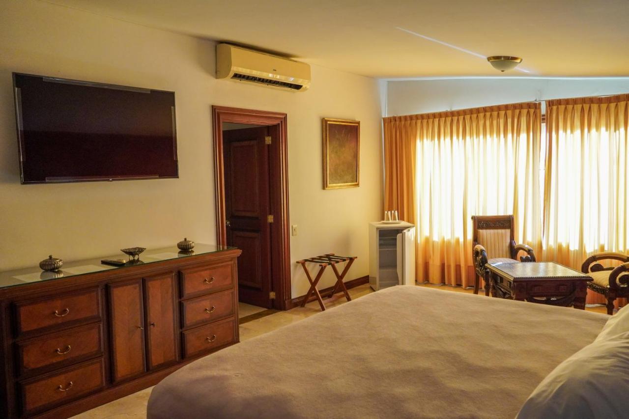Hotel Boutique Villa Casuarinas Cali Esterno foto