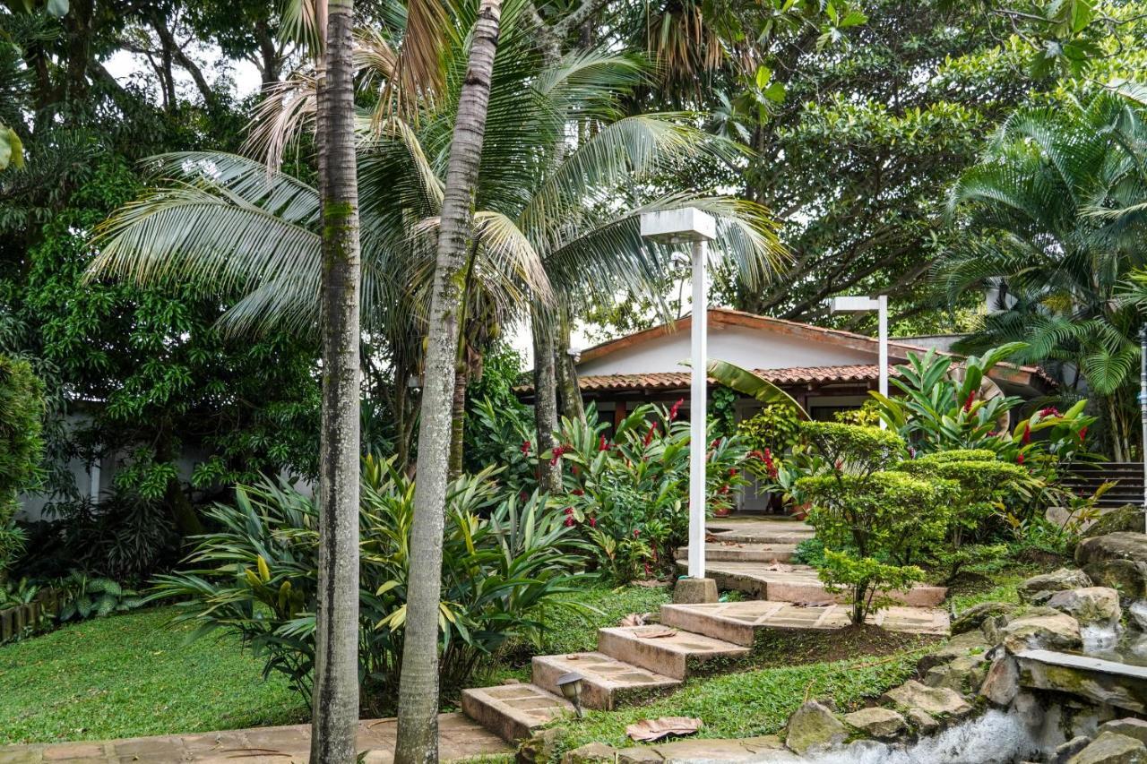 Hotel Boutique Villa Casuarinas Cali Esterno foto