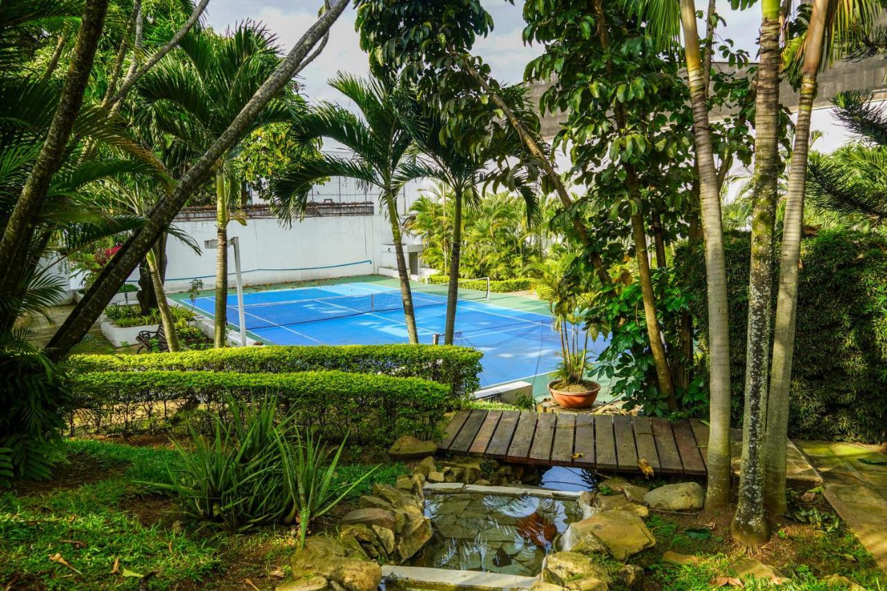 Hotel Boutique Villa Casuarinas Cali Esterno foto