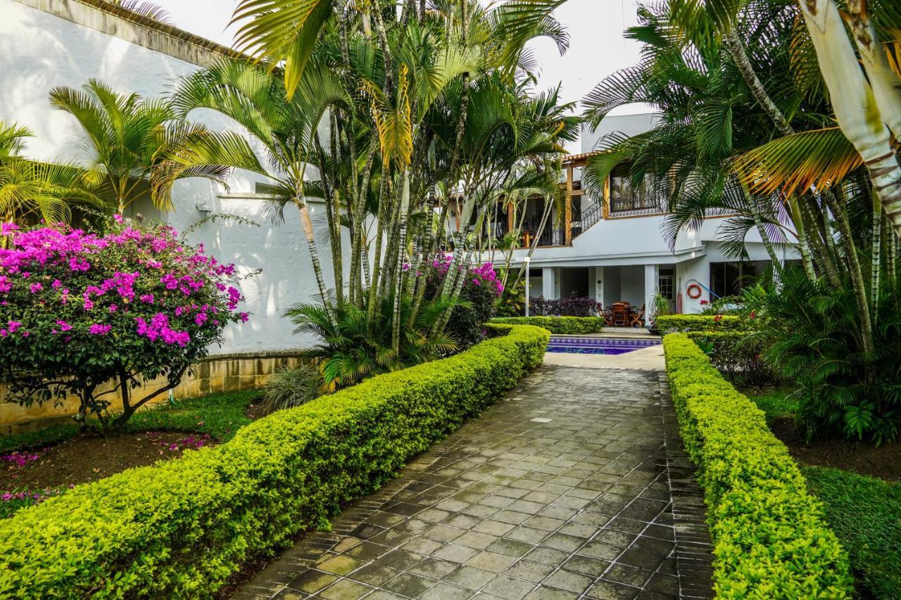 Hotel Boutique Villa Casuarinas Cali Esterno foto