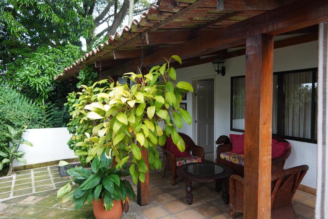 Hotel Boutique Villa Casuarinas Cali Esterno foto