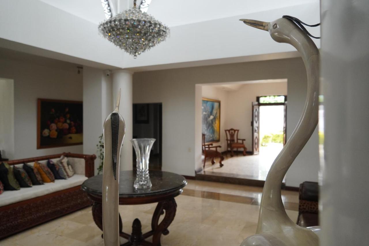 Hotel Boutique Villa Casuarinas Cali Esterno foto