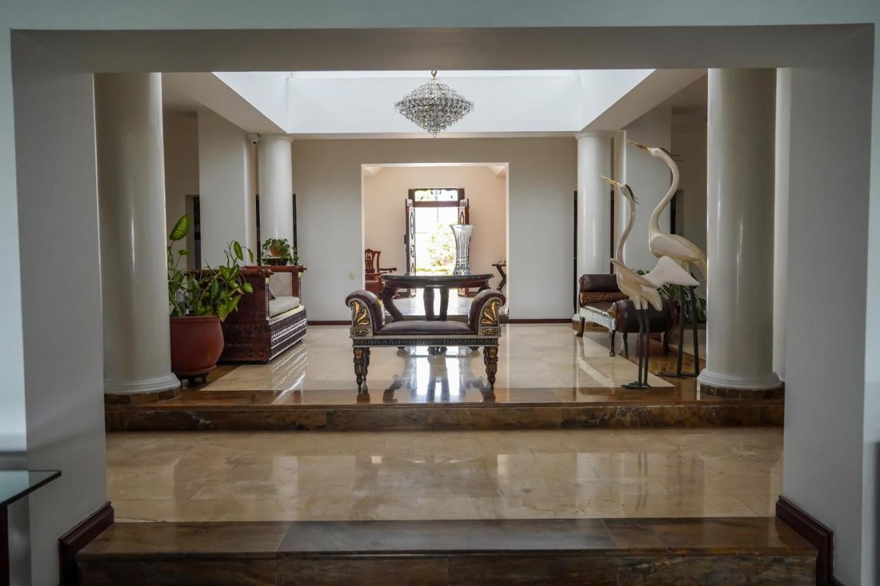 Hotel Boutique Villa Casuarinas Cali Esterno foto