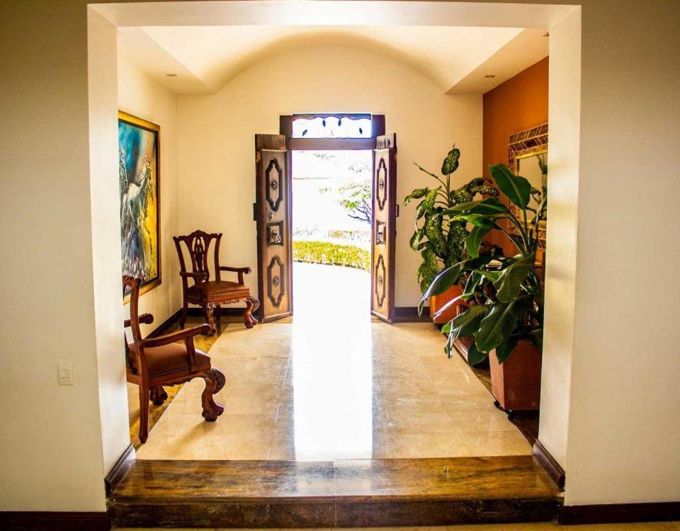 Hotel Boutique Villa Casuarinas Cali Esterno foto